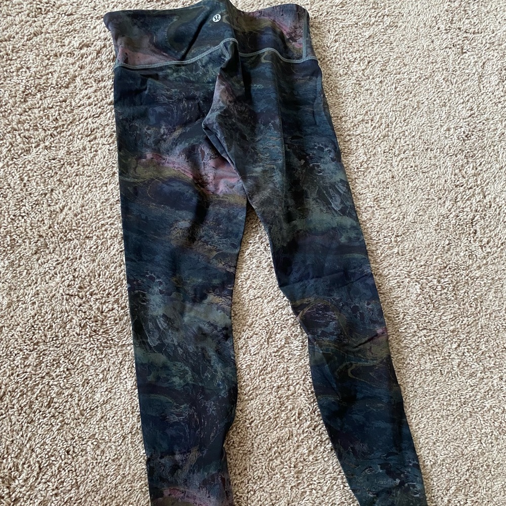 Lululemon wunder under pants in nulu fabric